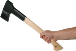 Hache Merlin Fiskars Norden N12 + Aiguiseur -Feu de Camp F1052277 07 fiskars scaled