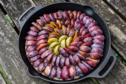 Petromax Skillet/ Poêle à Frire FP25H Avec Deux Poignées, FP25H-T -Feu de Camp Petromax fp25h t scaled