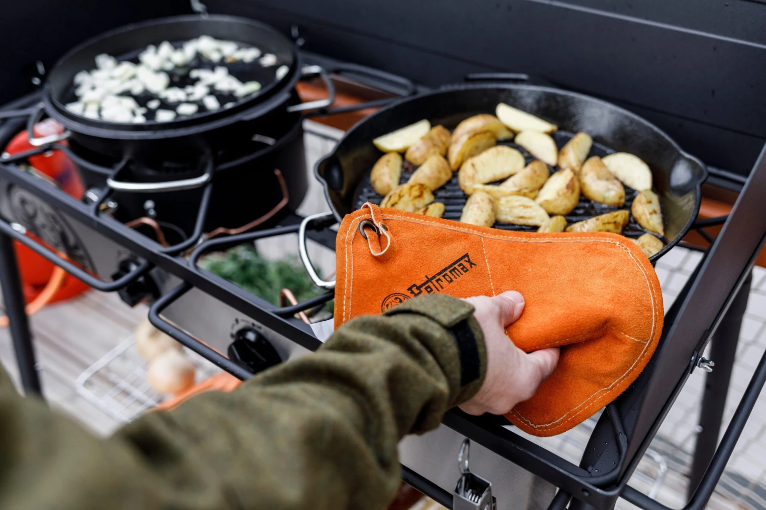 Petromax Aramid Pro 300 Maniques, Orange 2 Petromax Aramid Pro 300 Maniques, Orange – Image 2