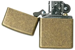 Zippo Flat Bottom Antique Brass 60001567 Bronze, Briquet -Feu de Camp ZP201FB 000120 03 zippo scaled