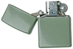 Zippo Sage 60006234, Satin Finish, Briquet -Feu de Camp ZP49843 000002 03 zippo scaled